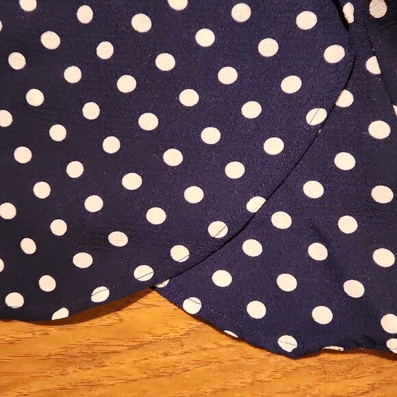 5/$15 Monteau Los Angeles women's size small spaghetti strap navy polka dot top - Picture 5 of 7
